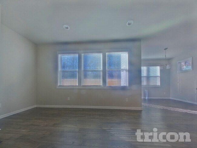 Foto del edificio - 2241 Westside Dr