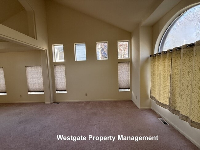 Foto del edificio - 545 Almanor St