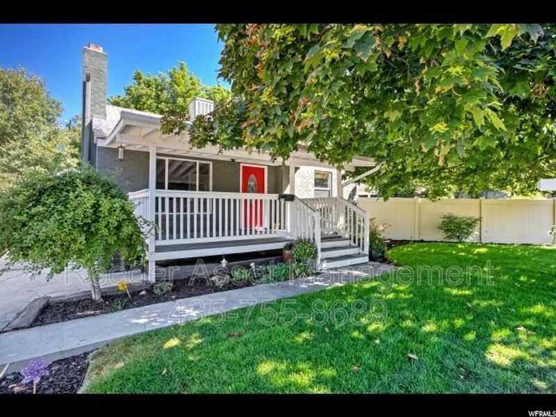 Primary Photo - 1269 E Ridgedale Ln