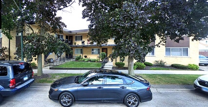 Building Photo - 6540 W Higgins Ave