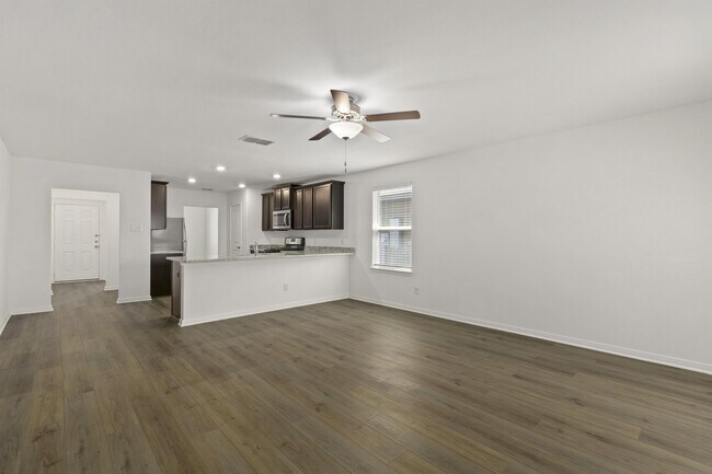 Foto del edificio - 4414 Banting Cres