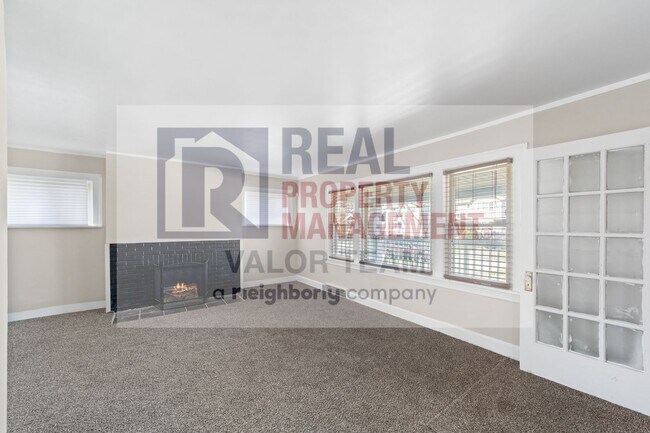 Building Photo - Section-8 Ready 3 Bedroom, 2 Bathroom Home