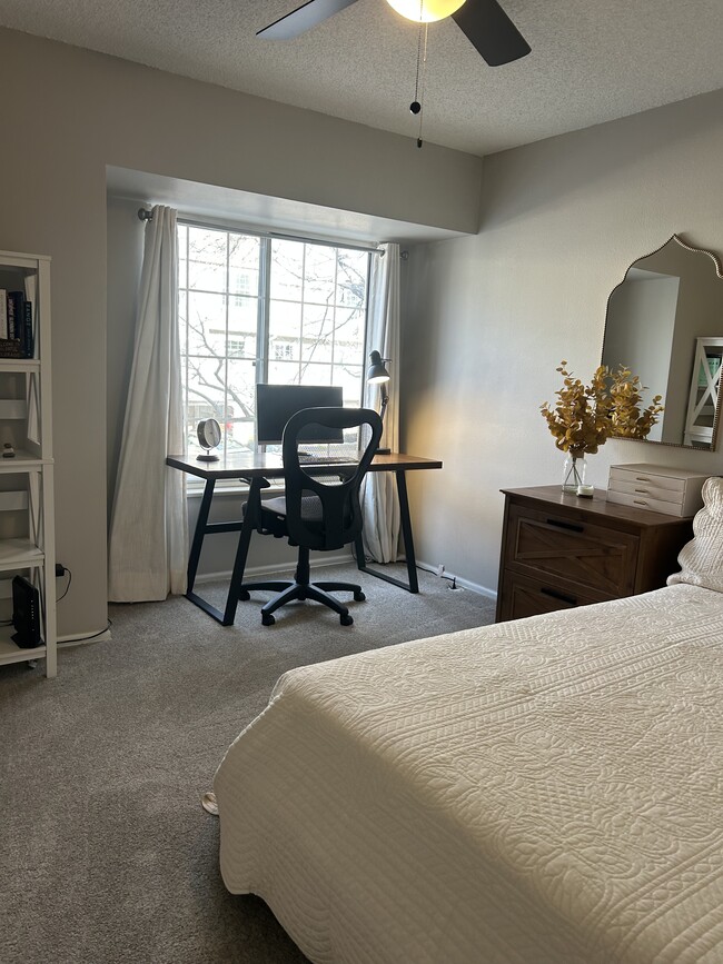 Foto del edificio - 1818 S Quebec Way