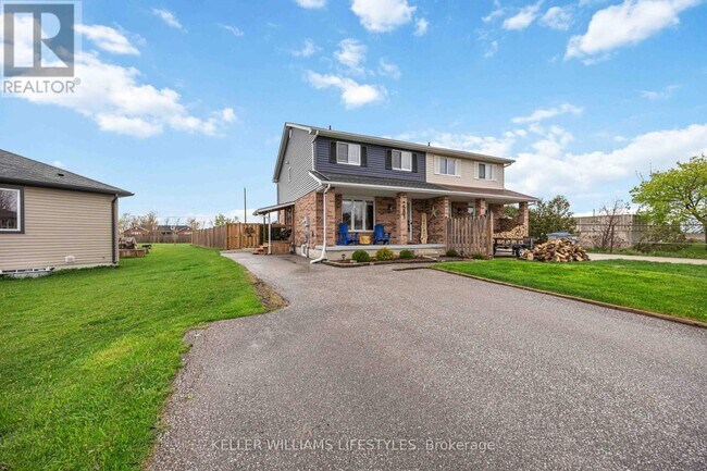 Building Photo - 581 Scenic Dr