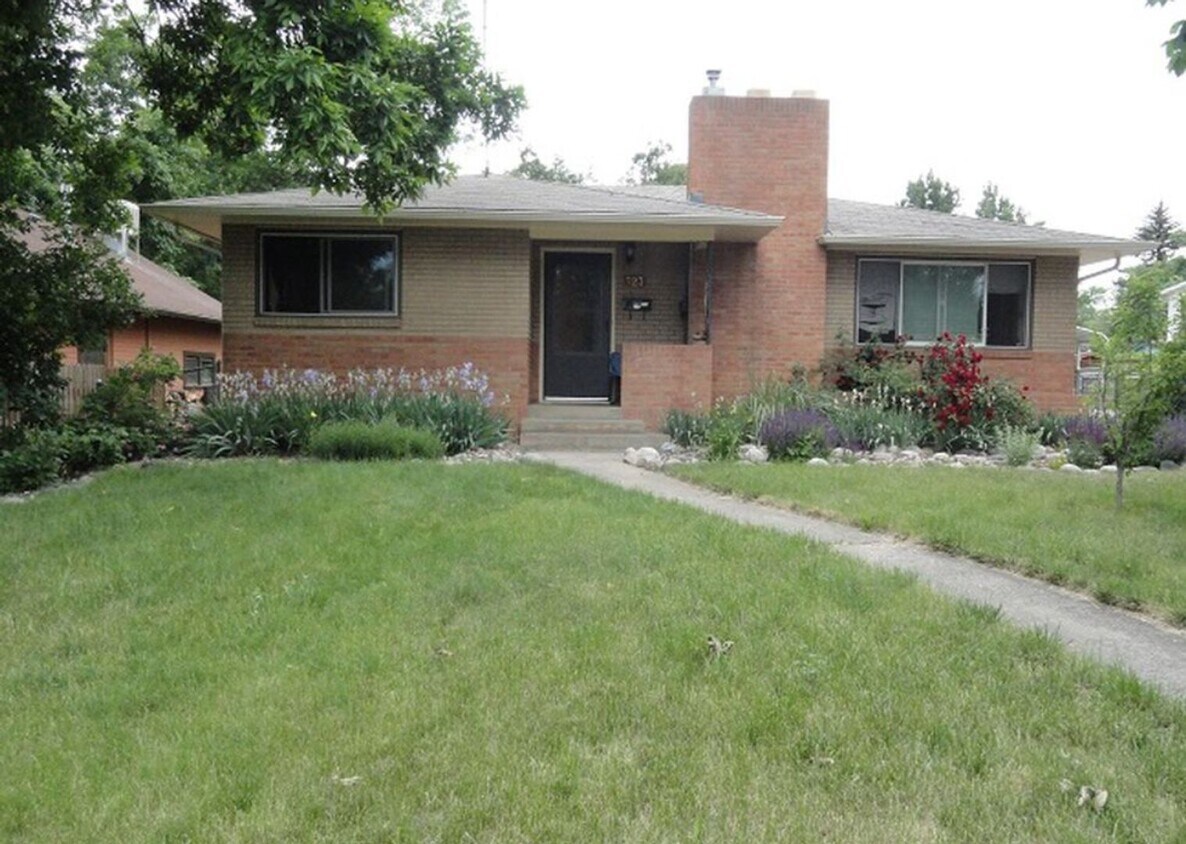 Primary Photo - 723 Stover St