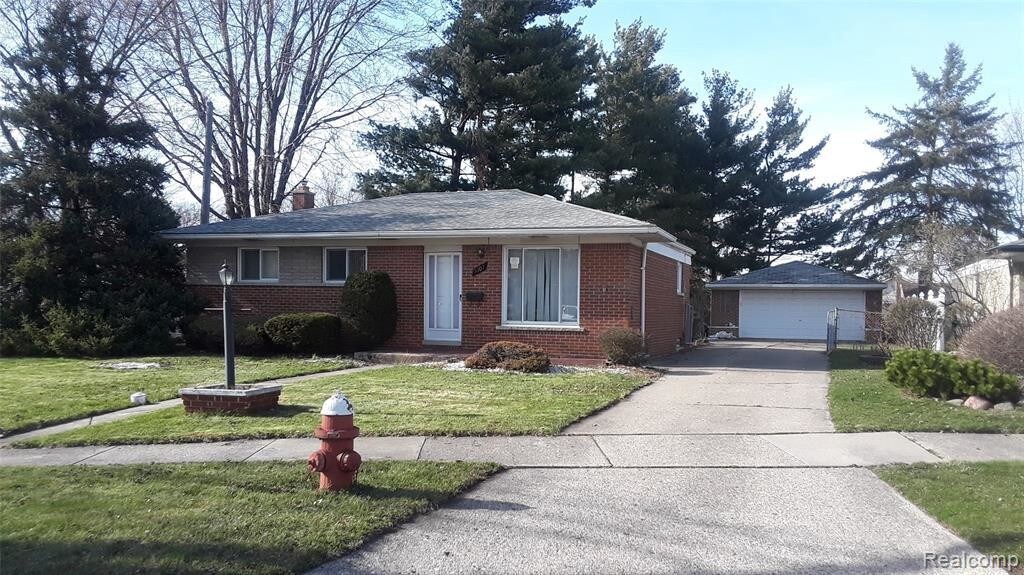 5107 McKinley Rd, Warren, MI 48091 House for Rent in Warren, MI