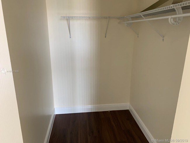 Foto del edificio - 2075 SW 122nd Ave
