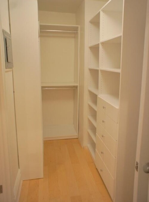 Foto del edificio - 247 E 37th St