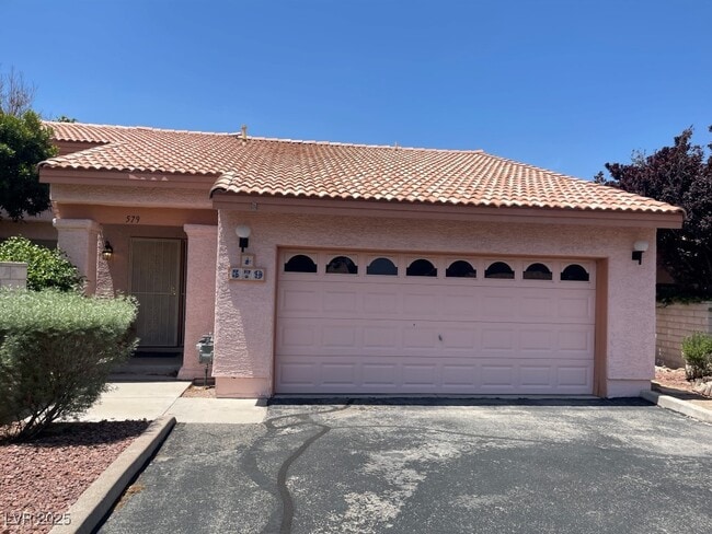 Building Photo - 579 Cervantes Dr