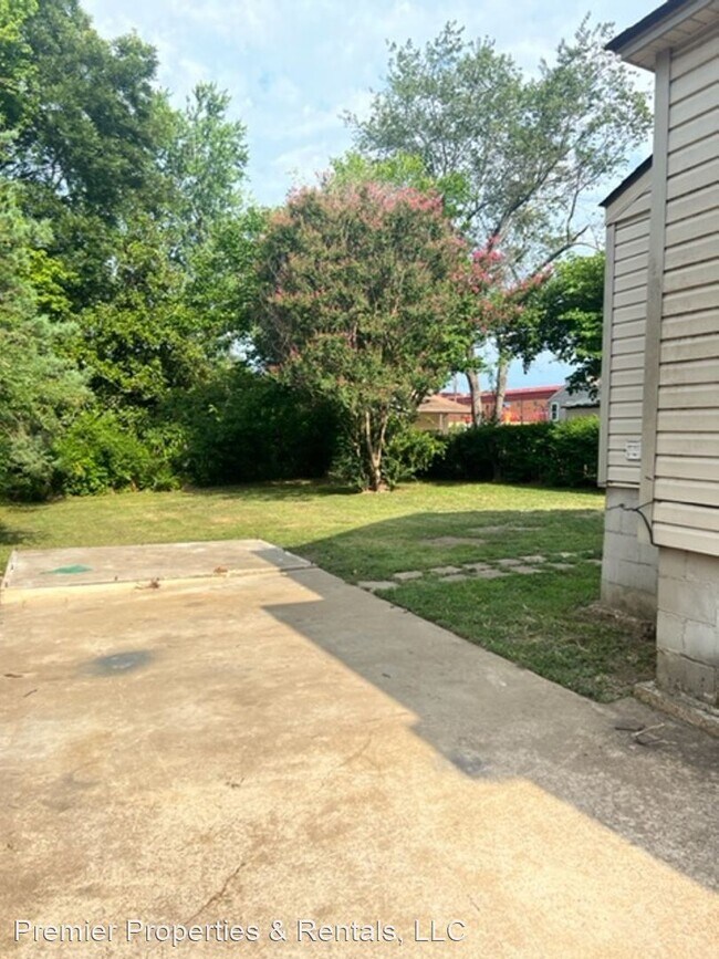 Building Photo - 3 br, 1 bath House - 1305 Turner St