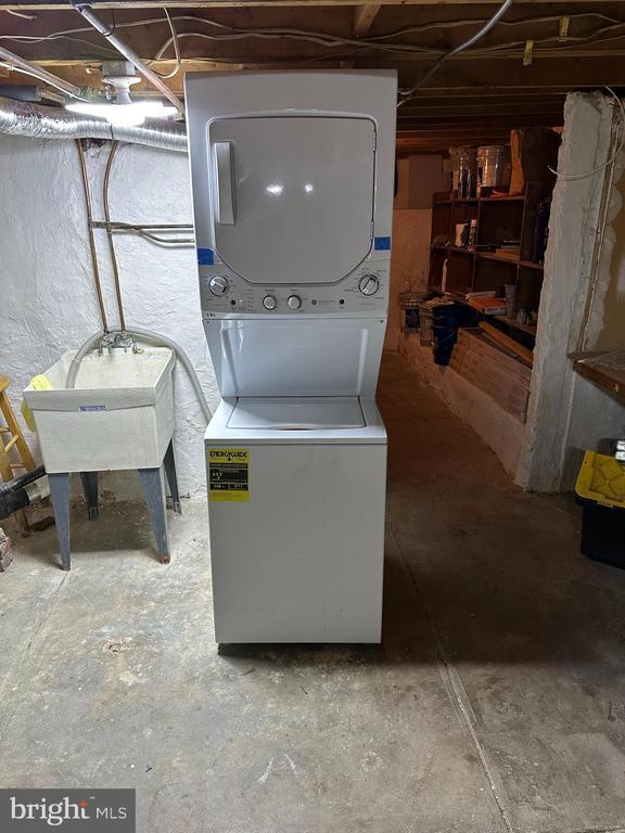 Foto del edificio - 1010 Winton St