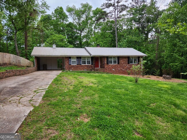 Building Photo - 3131 Edgewater Dr