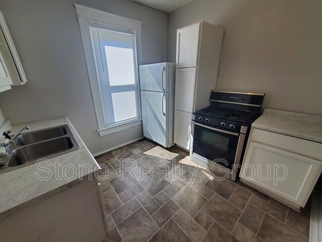 Building Photo - 2044 N 11th St