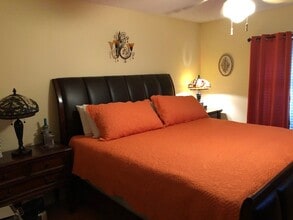 Building Photo - 380 Eron Way