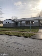 Building Photo - 273 Dogwood Dr