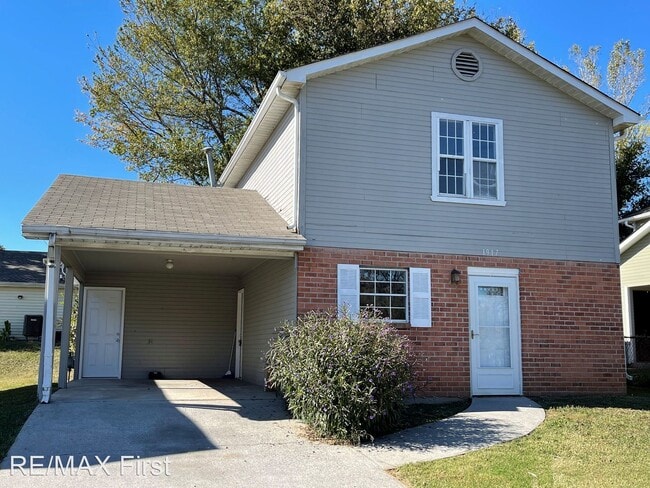 Building Photo - 3 br, 1.5 bath House - 1917 Atchley Dr.