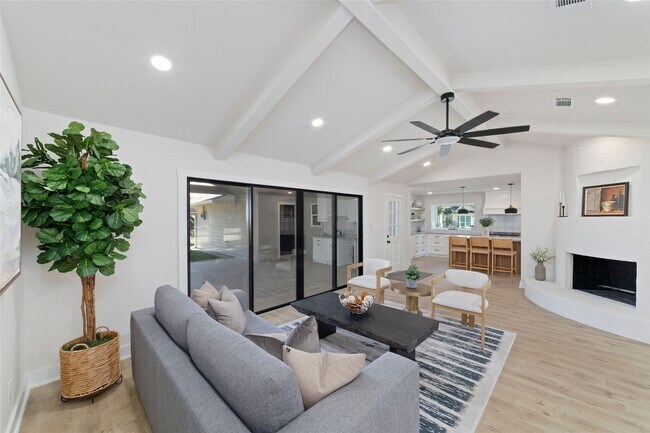 Foto del edificio - 9902 Hornpipe Ln