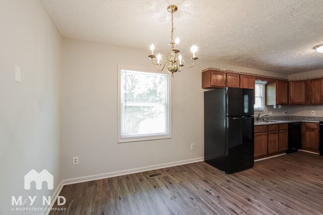 Building Photo - 7610 Denon Hills Dr