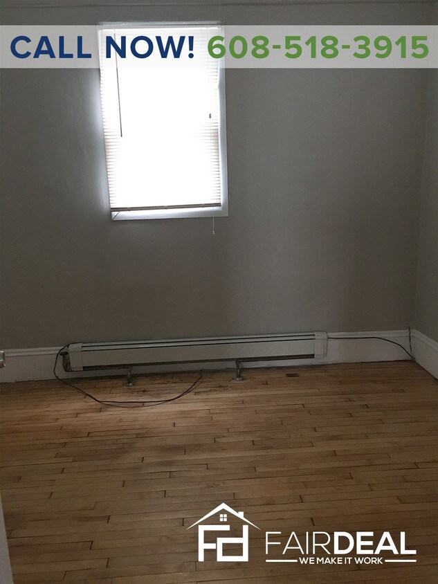 Primary Photo - 2304 S 20th St