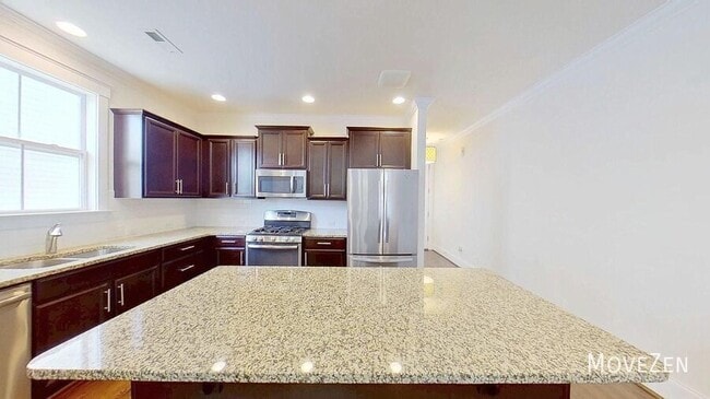 Foto del edificio - 758 Waterscape Ct