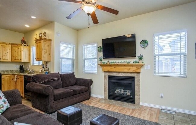 Foto del edificio - 3857 E Cunninghill Dr