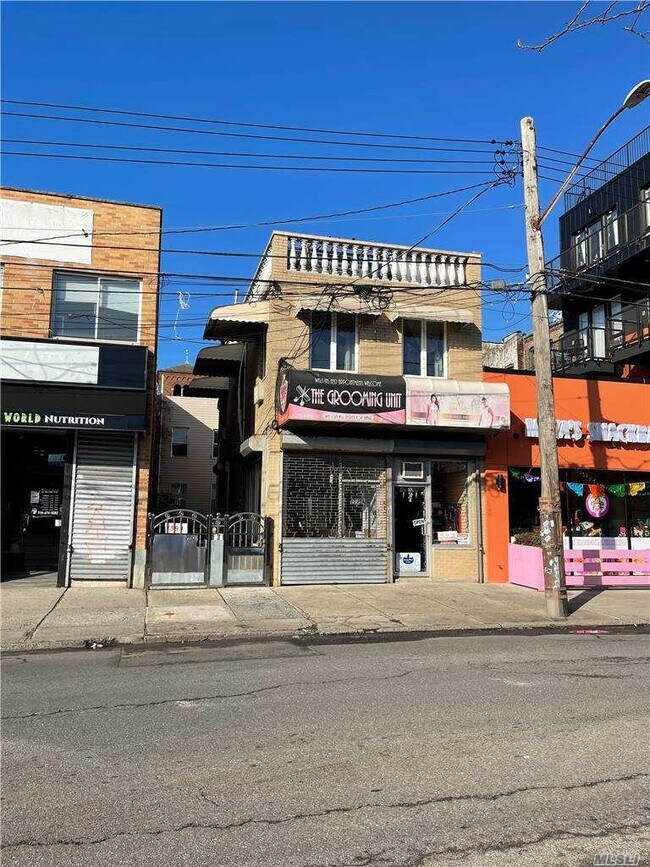 Building Photo - 1599 Gates Ave