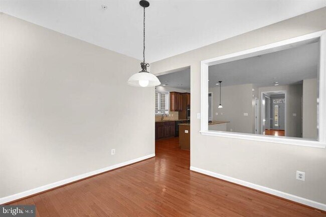Foto del edificio - 23215 Frederick Rd