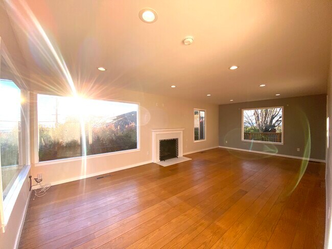 Foto del edificio - 7659 Stockton Ave