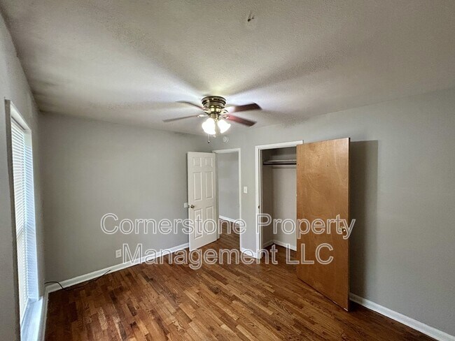 Foto del edificio - 1609 W 22nd Terrace