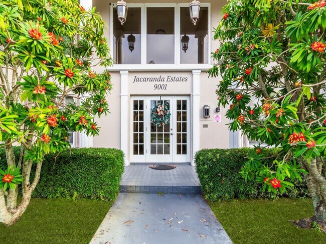 Foto del edificio - 9001 Jacaranda Ln