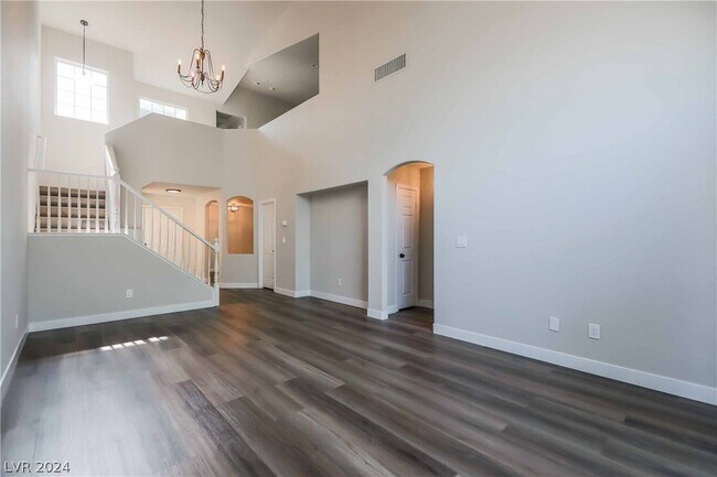 Building Photo - 10302 Juniper Creek Ln