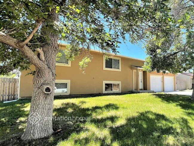 Building Photo - 7595 Deer Trail