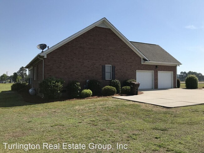 Foto del edificio - 4 br, 2 bath House - 4999 Green Path Road