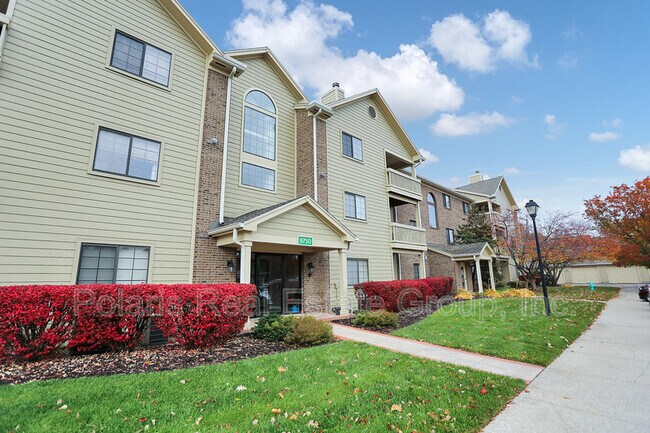 Foto del edificio - 8750 Yardley Ct
