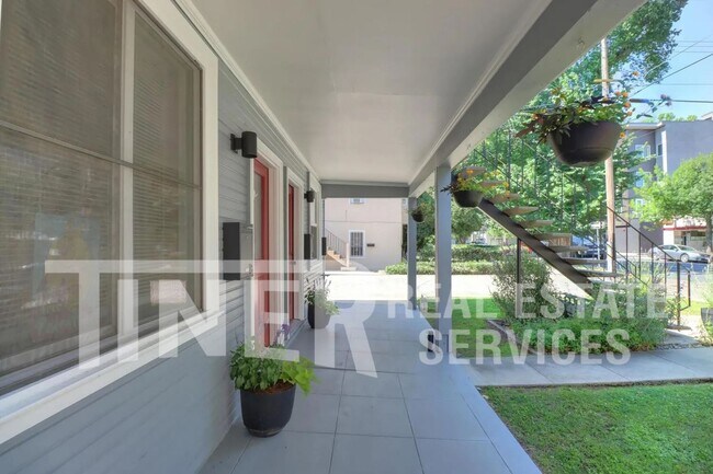 Building Photo - 2015 10th St