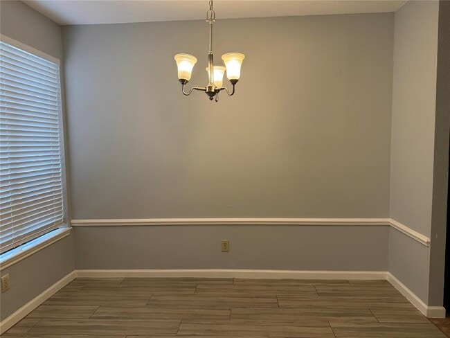 Building Photo - 1103 Dulles Ave