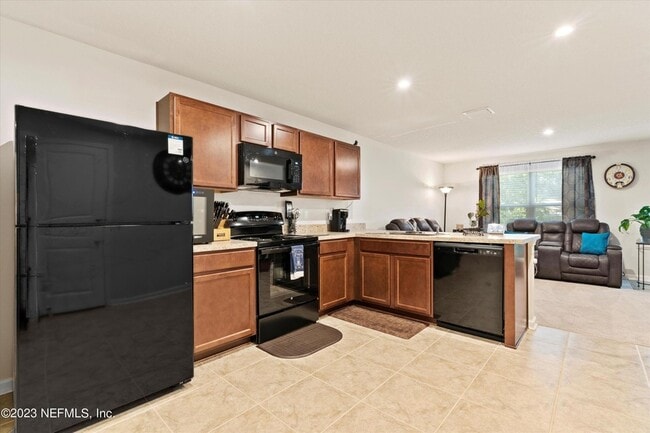 Building Photo - 5893-A Creekside Cir