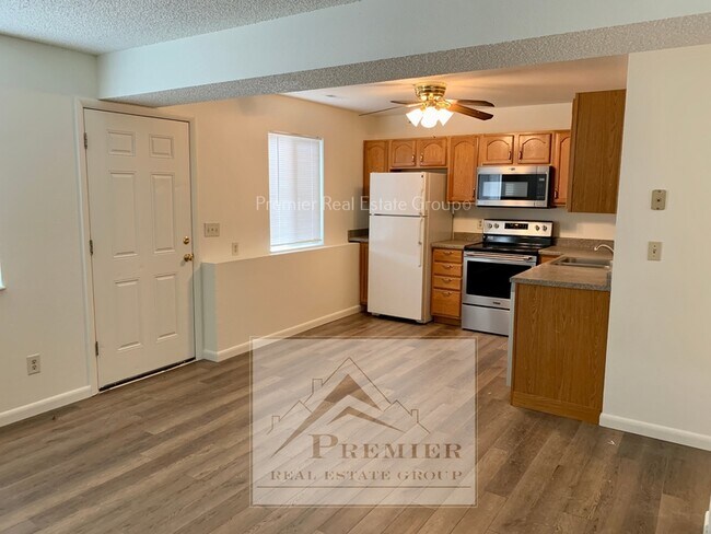 Foto del edificio - 1025 Western Dr
