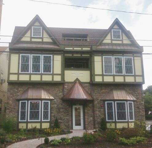 Foto del edificio - 23 W Shore Trl