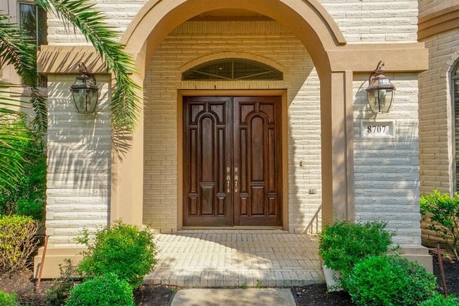 Building Photo - 8707 Black Cherry Crossing