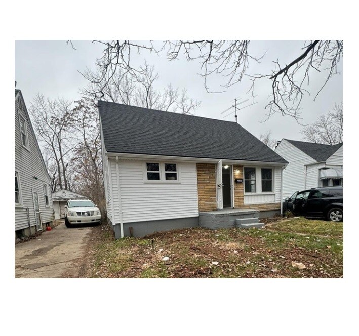 Primary Photo - 20309 Archdale St