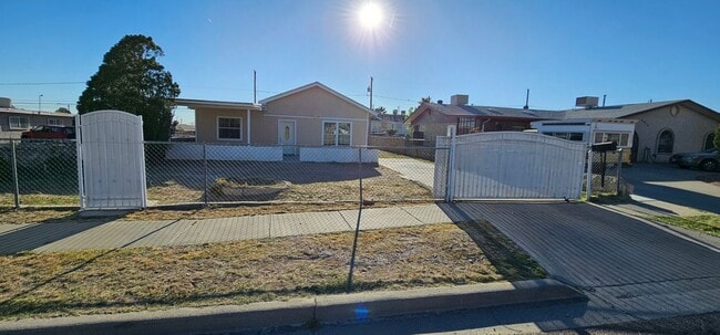 Building Photo - 8828 Kenneth St