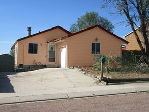 Building Photo - 7075 White Mountain Dr