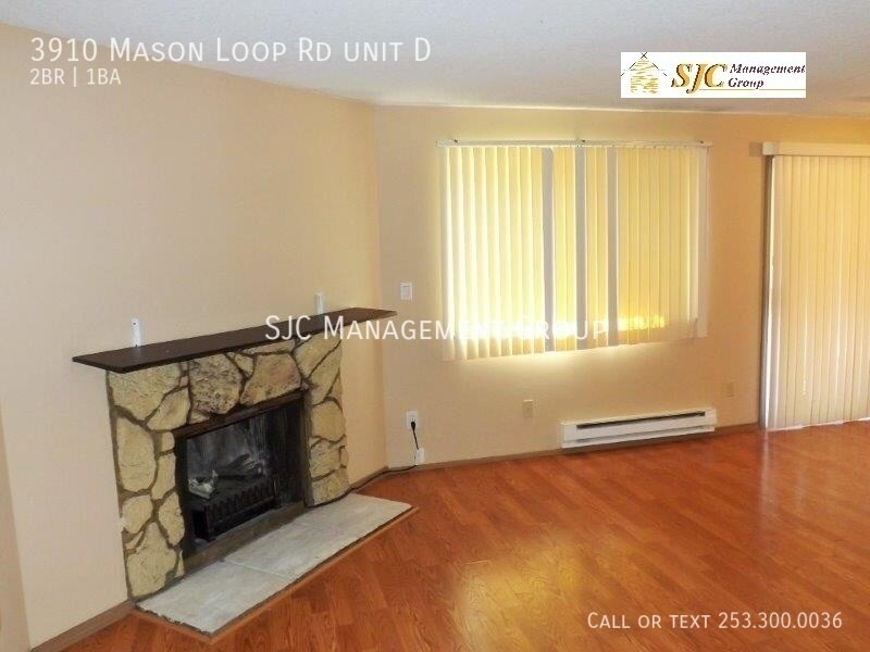 Primary Photo - 2 bedroom 1 bath second floor apartment fo...