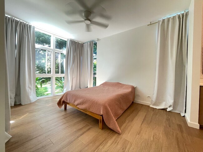 Building Photo - 1020 Aoloa Pl