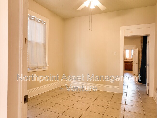 Building Photo - 1331 Gallier St