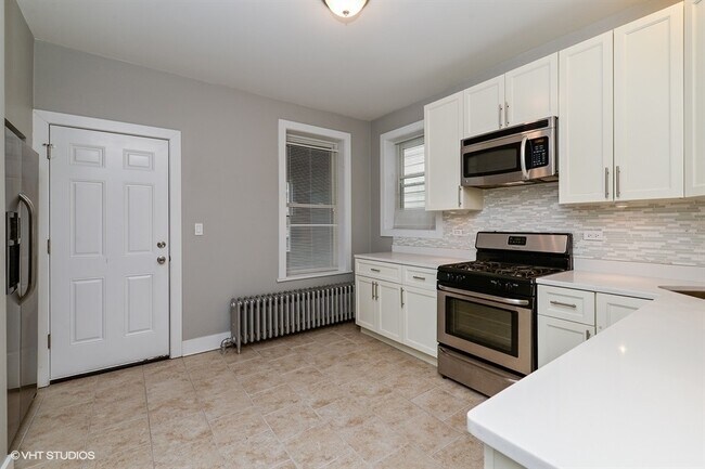 Foto del edificio - 3927 N St Louis Ave