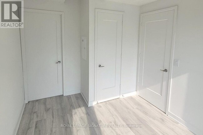 Building Photo - 121 Lower Sherbourne St