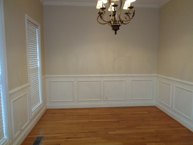 Foto del edificio - 2406 Adelaide Drive