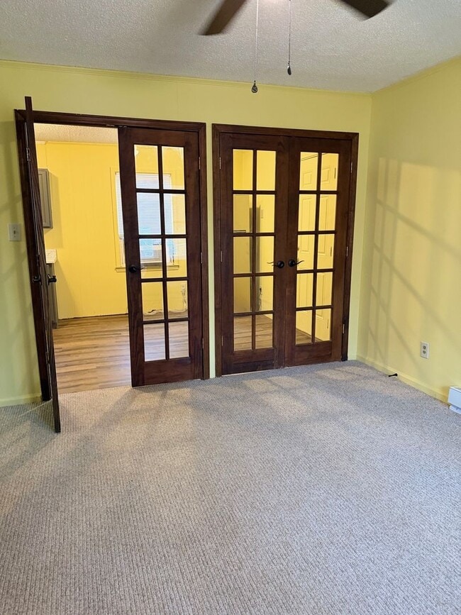 Building Photo - 307 McKellar Dr